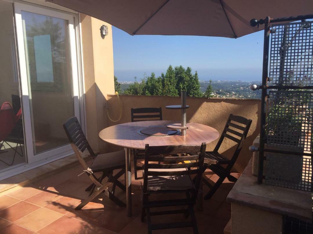 Saberic Apartment Ванс Екстериор снимка